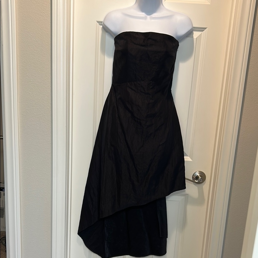 Elegant Black Strapless Dress